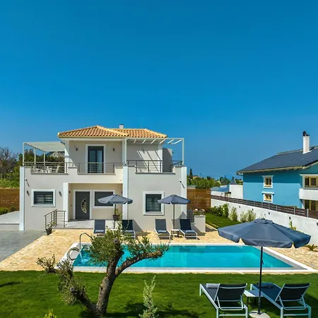 Vila Debora *